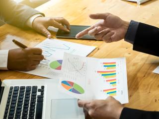 الخدمات المالية والمحاسبية